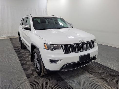 Used 2018 Jeep Grand Cherokee Limited image 13