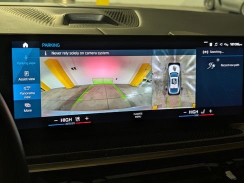 Used 2024 BMW X6 M Competition w/ Executive Package image 40