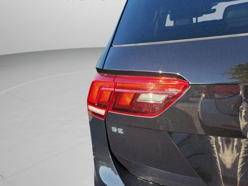 Used 2023 Volkswagen Tiguan SE R-Line FWD image 23