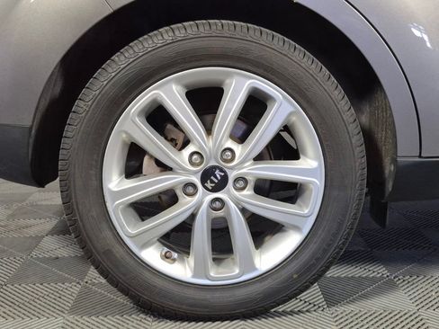 Used 2018 Kia Soul + FWD image 27