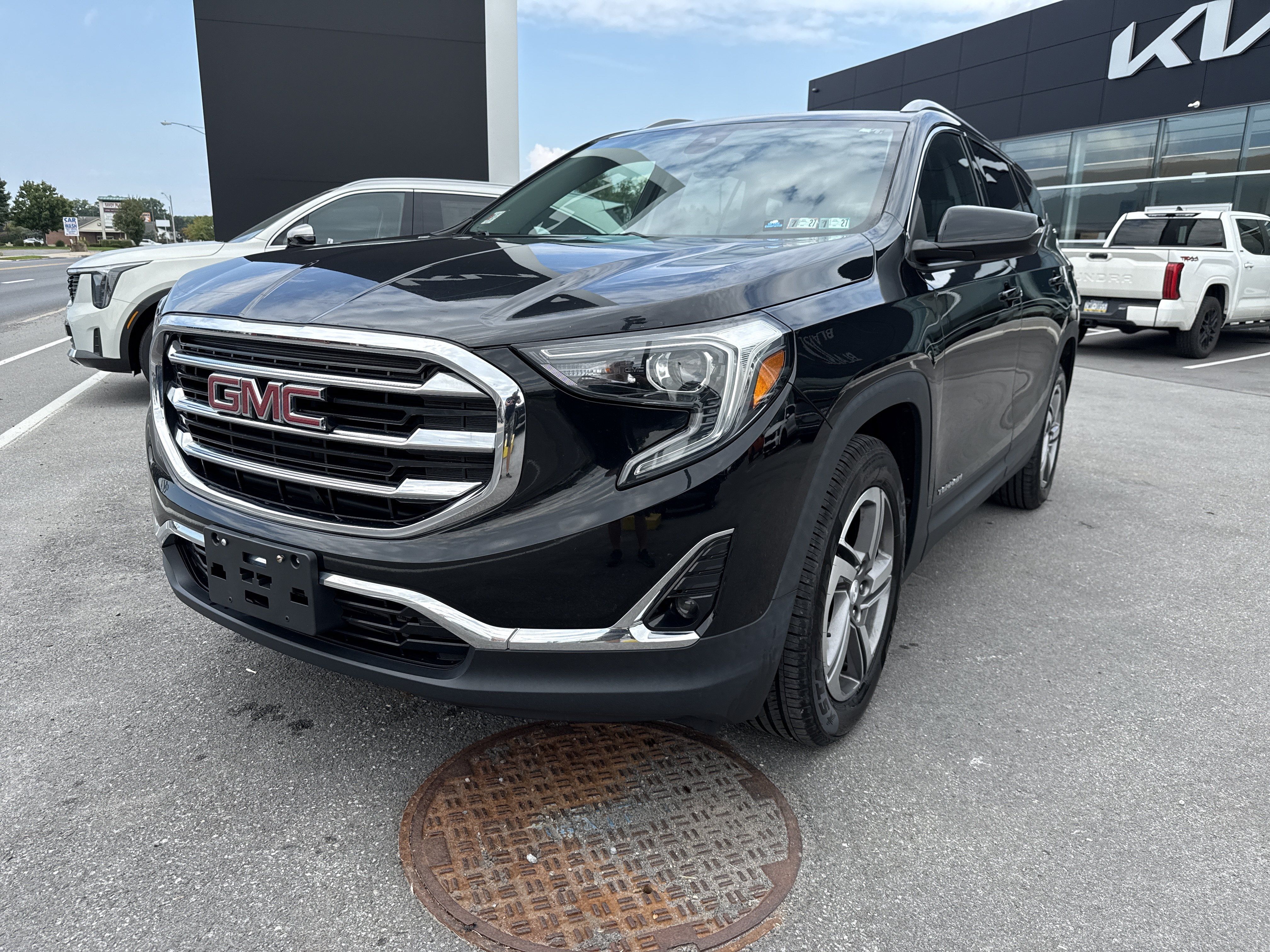 Used 2020 GMC Terrain SLT AWD/4WD image 8