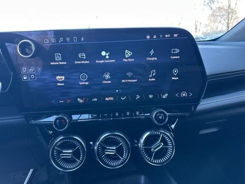 Used 2024 Chevrolet Blazer EV LT image 18