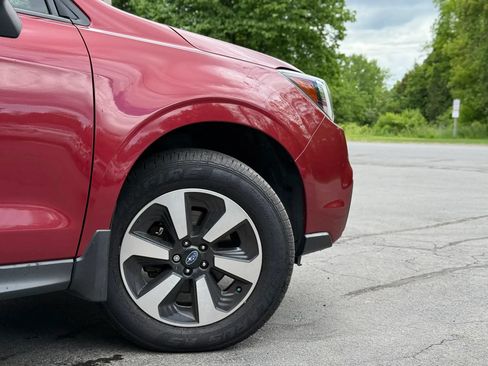 Used 2017 Subaru Forester 2.5i w/ Alloy Wheel Package AWD/4WD image 44