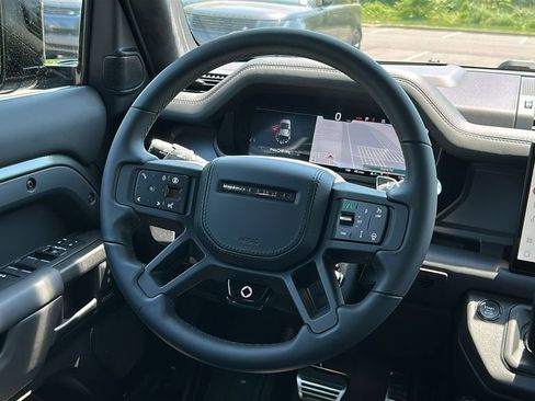 Certified 2025 Land Rover Defender 110 AWD/4WD image 22