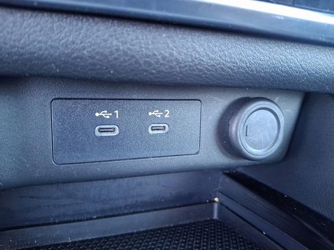 Used 2024 Nissan Rogue SV image 24