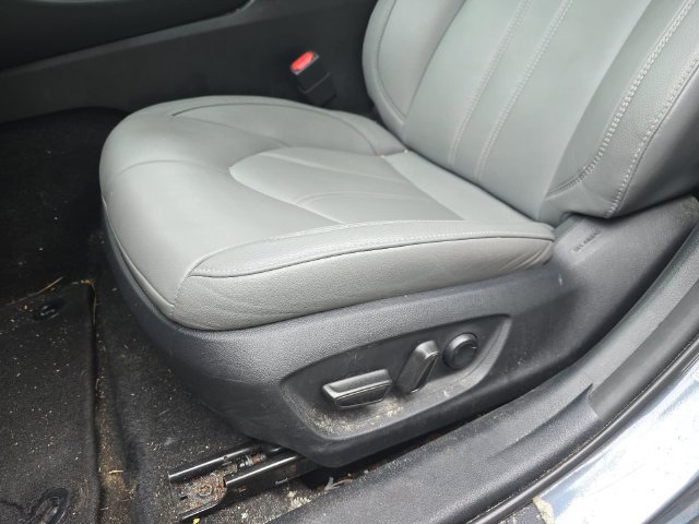 Used 2019 Toyota Avalon XLE w/ Moonroof Package FWD image 23