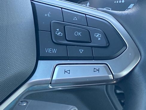 Certified 2025 Volkswagen Jetta Sport FWD image 9