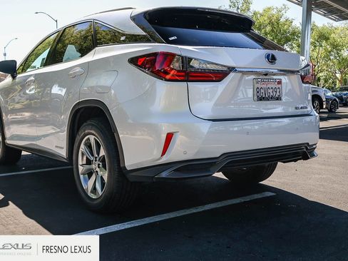Used 2019 Lexus RX 450h AWD w/ Cold Area Package image 4