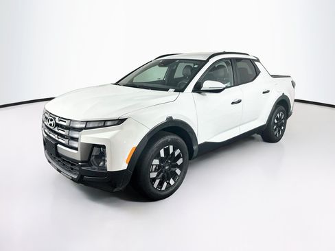 Used 2025 Hyundai Santa Cruz SEL FWD image 3