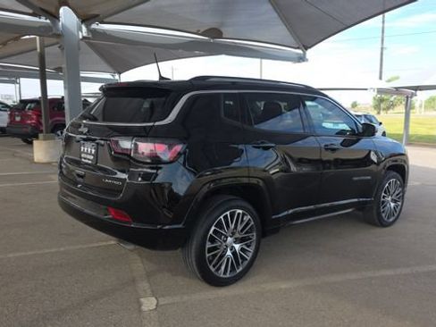 Used 2022 Jeep Compass Limited w/ Elite Group AWD/4WD image 6