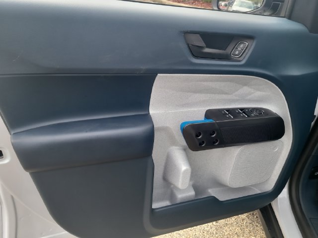 New 2026 Ford Maverick XLT w/ XLT Luxury Package FWD image 16