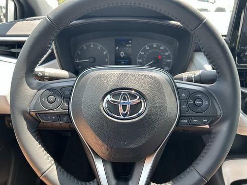 Used 2025 Toyota Corolla SE FWD image 24