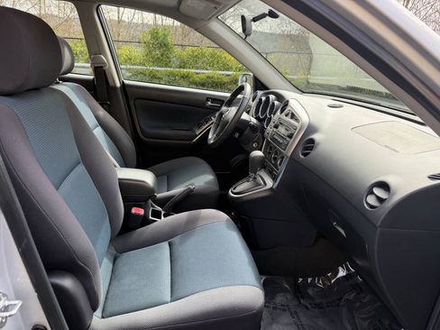 Used 2006 Toyota Matrix XR FWD image 15