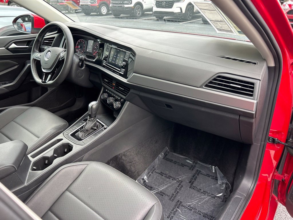 Used 2021 Volkswagen Jetta SE FWD image 41