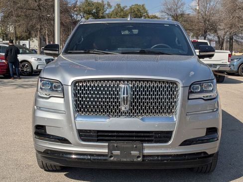 Used 2022 Lincoln Navigator Reserve image 8