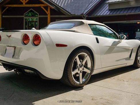 Used 2005 Chevrolet Corvette Convertible w/ Preferred Equipment Group RWD image 20