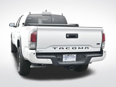 Used 2020 Toyota Tacoma TRD Off-Road image 9