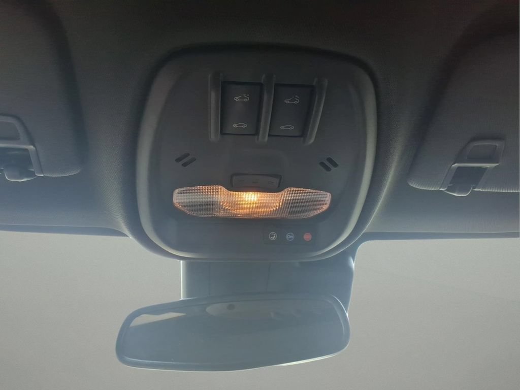 Used 2024 Buick Envista Avenir FWD image 23