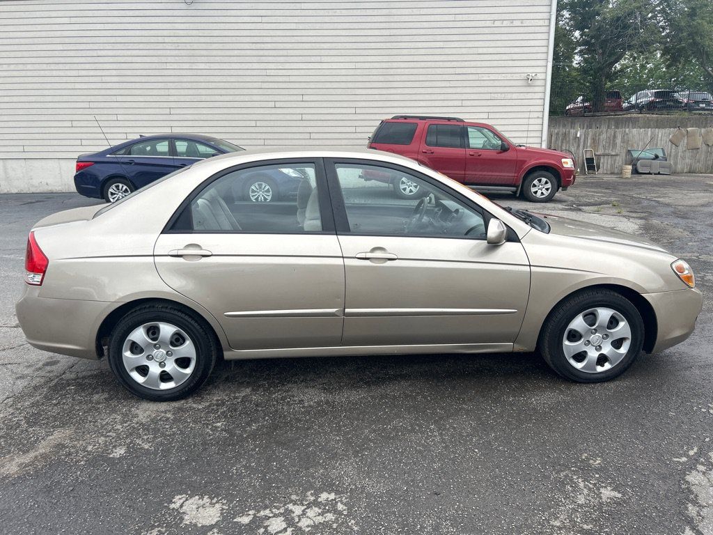 Used 2008 Kia Spectra EX FWD image 5
