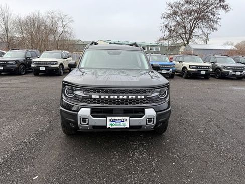 Used 2025 Ford Bronco Sport Badlands image 8