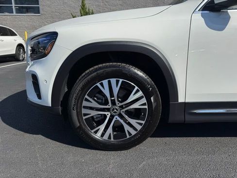 Used 2026 Mercedes-Benz GLB 250 4MATIC image 9