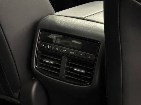 Used 2023 MAZDA CX-9 Touring Plus AWD/4WD image 11