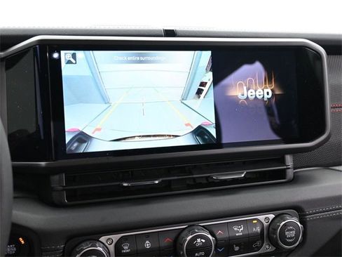 Used 2024 Jeep Gladiator Rubicon w/ Safety Group image 23