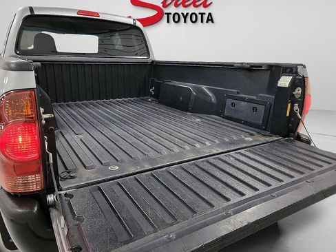 Used 2015 Toyota Tacoma 4x4 Access Cab image 7