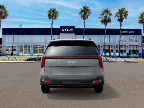 New 2026 Kia Carnival SX FWD image 5