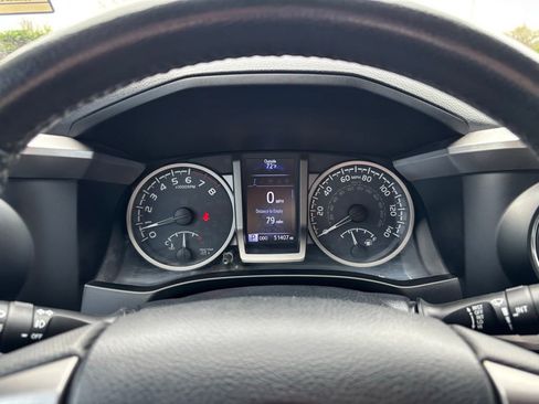 Used 2019 Toyota Tacoma SR5 image 28