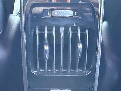 Used 2025 Jeep Compass Limited image 23