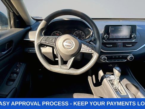 Used 2024 Nissan Altima 2.5 S FWD image 11