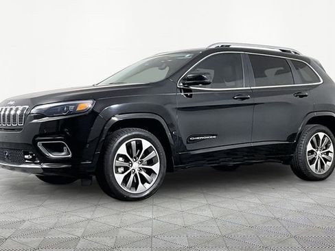 Used 2019 Jeep Cherokee Overland w/ Technology Group AWD/4WD image 1