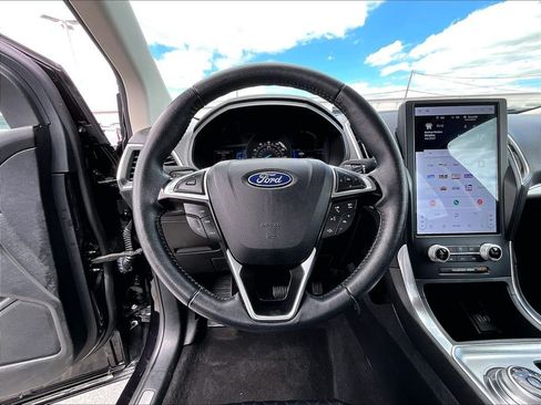 Used 2024 Ford Edge Titanium AWD/4WD image 17