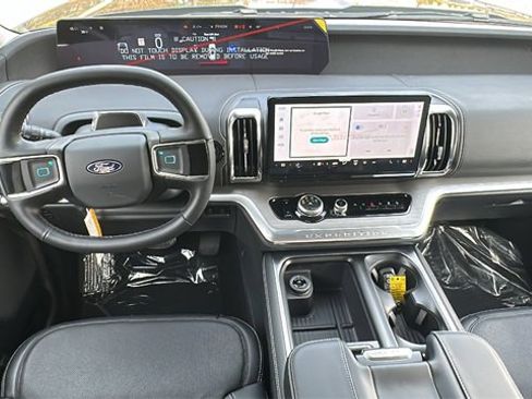 New 2026 Ford Expedition Max Platinum w/ Driver's Package image 30