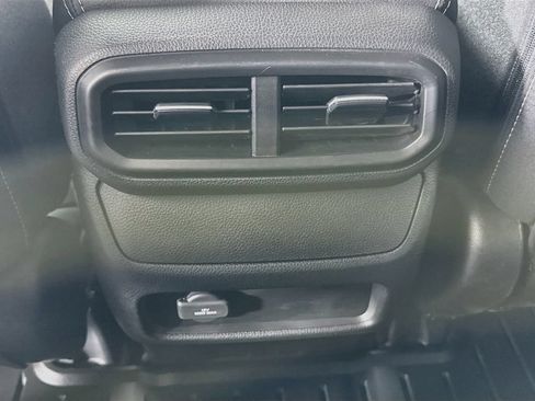Used 2025 Honda Ridgeline Sport image 32