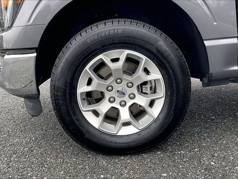 Used 2023 Ford F150 XLT AWD/4WD image 7