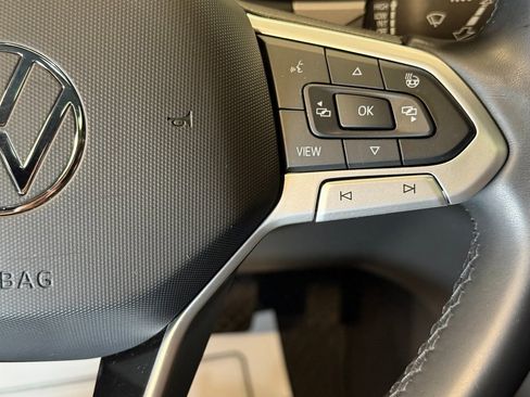 Used 2020 Volkswagen Atlas Cross Sport SEL image 12