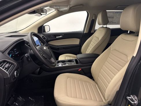New 2024 Ford Edge SE w/ Black Appearance Package image 21