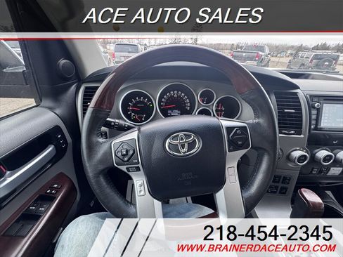 Used 2016 Toyota Sequoia Platinum AWD/4WD image 12