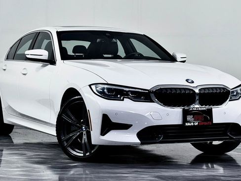 Used 2021 BMW 330i xDrive Sedan w/ Premium Package AWD/4WD image 2