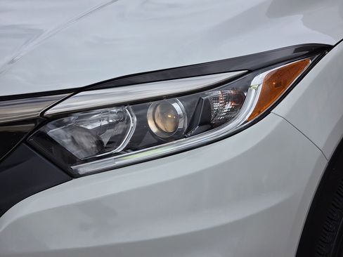 Used 2022 Honda HR-V EX image 6