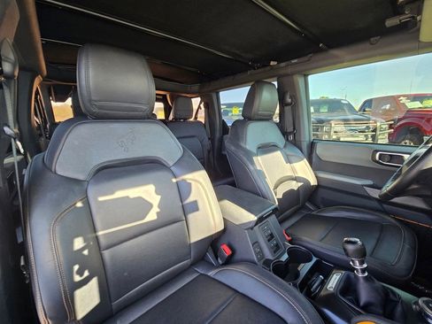 Used 2021 Ford Bronco Badlands image 47