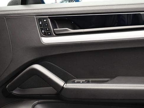 Used 2024 Porsche Cayenne S image 49