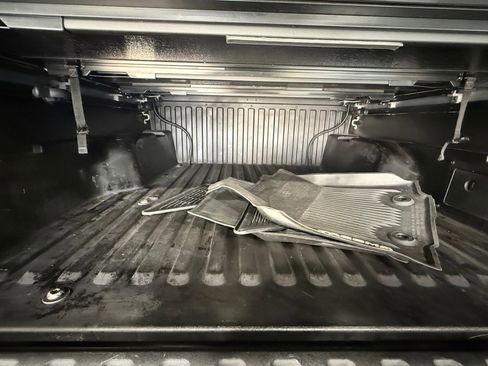 Used 2019 Toyota Tacoma SR5 image 22