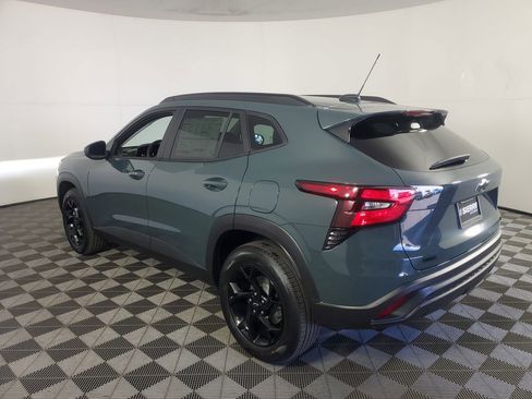 New 2026 Chevrolet Trax LT w/ Midnight Edition image 6