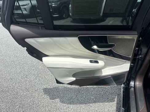 Used 2018 Lexus LS 500 RWD image 17