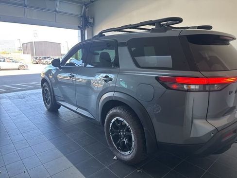 Used 2025 Nissan Pathfinder Rock Creek image 9