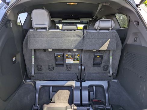 Used 2024 Toyota Sienna XLE Woodland Edition image 6