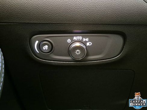 Certified 2025 Buick Encore GX Sport Touring w/ Advanced Technology Package AWD/4WD image 19